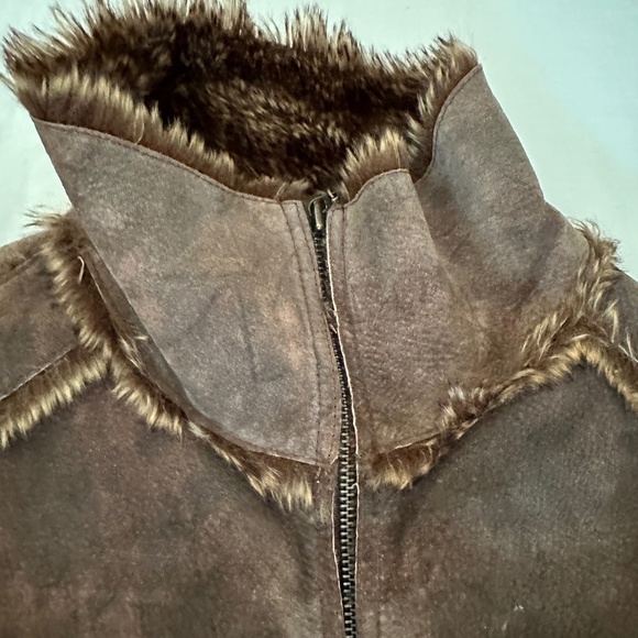 shearling jacket - Picture 5 of 9